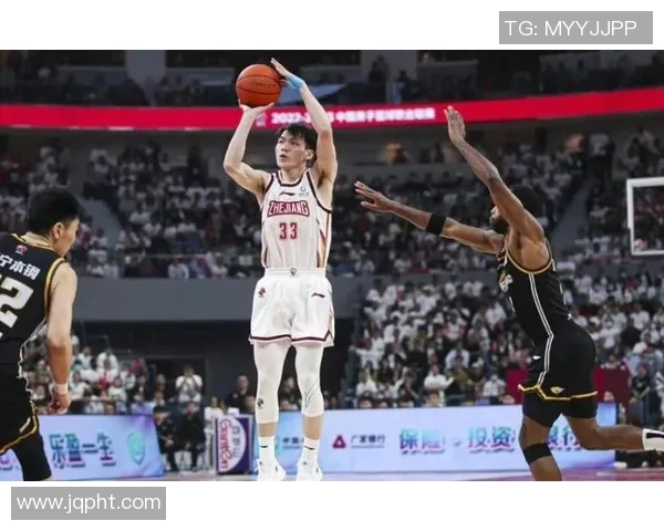 吴前领衔浙江队征战CBA新赛季期待再创辉煌成就