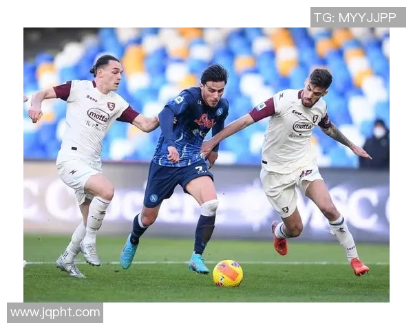 德甲中游球队霍芬海姆力克强敌，表现出色势不可挡