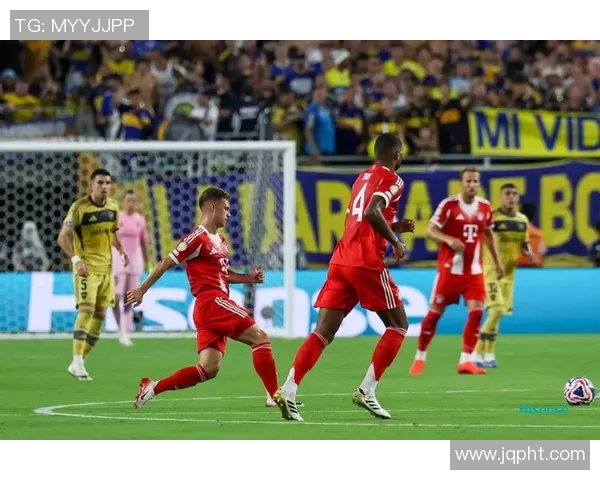 沙尔克04:德甲保级之路岌岌可危,球队陷入泥潭难脱身 沙尔克04:德甲保级之路岌岌可危,球队陷入泥潭难脱身