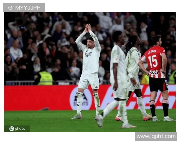 皇马4-1大胜毕尔巴鄂，CR7上演帽子戏法独造四球！