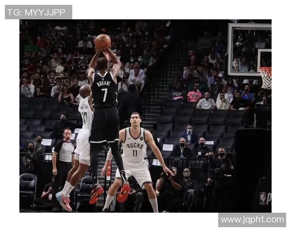 雄鹿队主场失利,被逼进入抢七大战 雄鹿队主场失利,被逼进入抢七大战